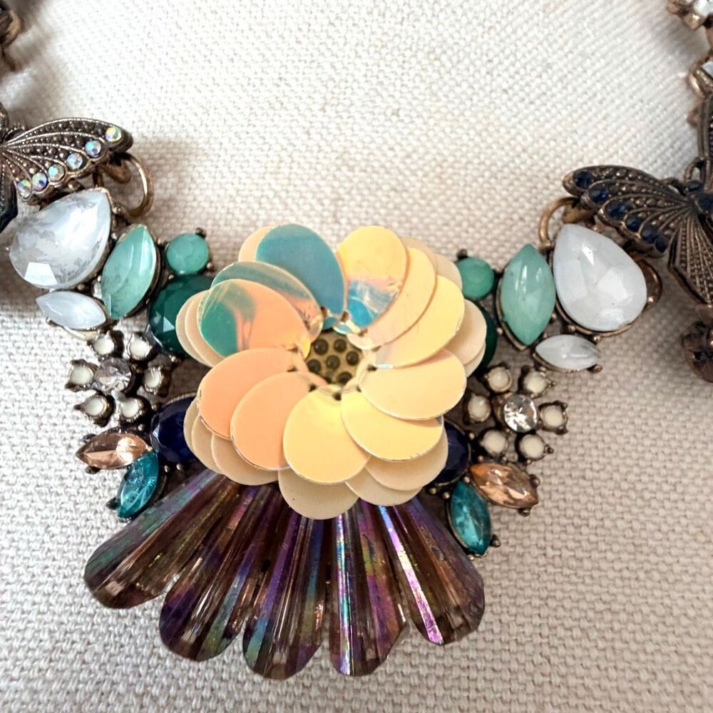 Statement Butterfly & Floral Bib Necklace Mixed Media Rhinestone Sequin Necklace - Picture 4 of 12